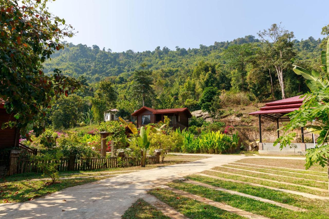 Dansavanh Namngum Resort Ban Keun Ngoại thất bức ảnh